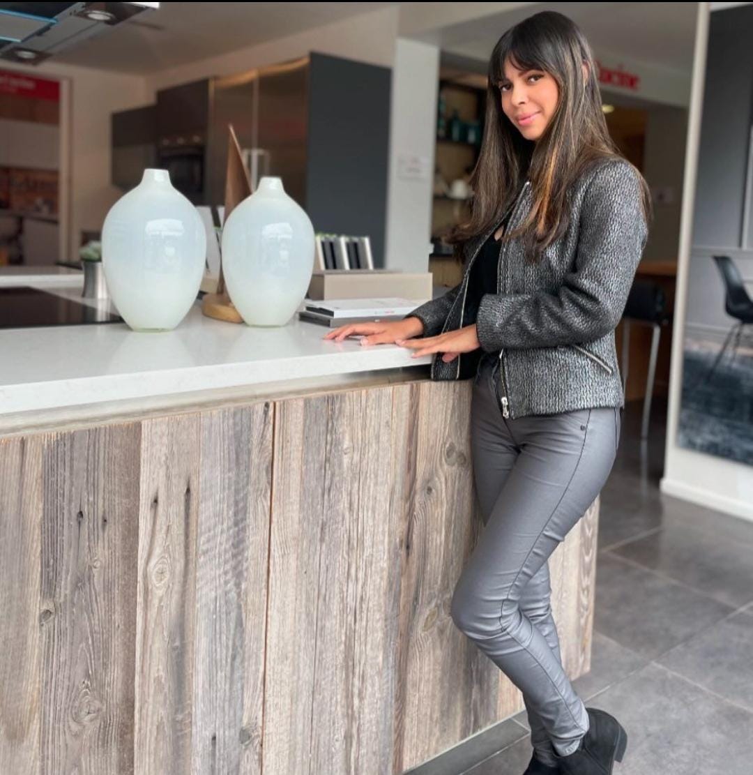 Imagen de Darlin trabajando
